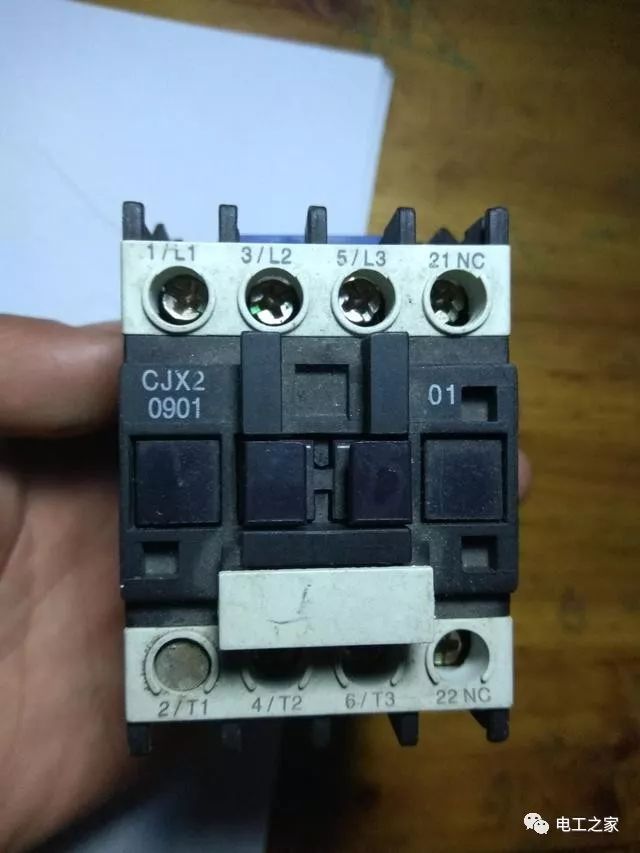 电工考试交流接触器的接线方法,220v电工接触器接线视频