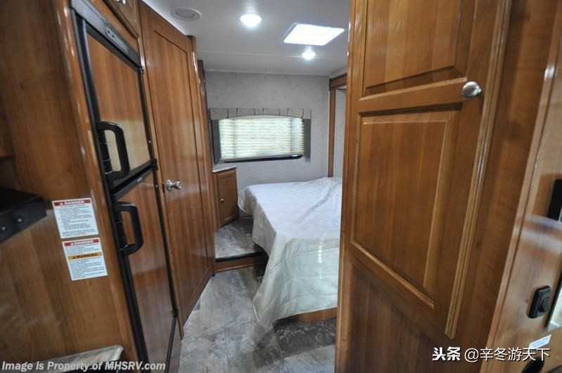 你别惊讶，这车美国落地只要40万人民币，吊打国产房车不为过