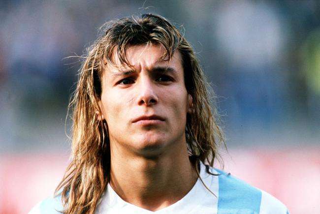 足坛退役最晚的人,足坛现役老将球员排名前十