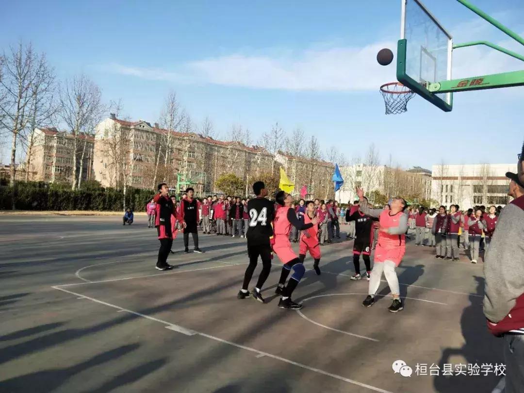 球场论英雄——中学部足球篮球班级联赛成绩公布