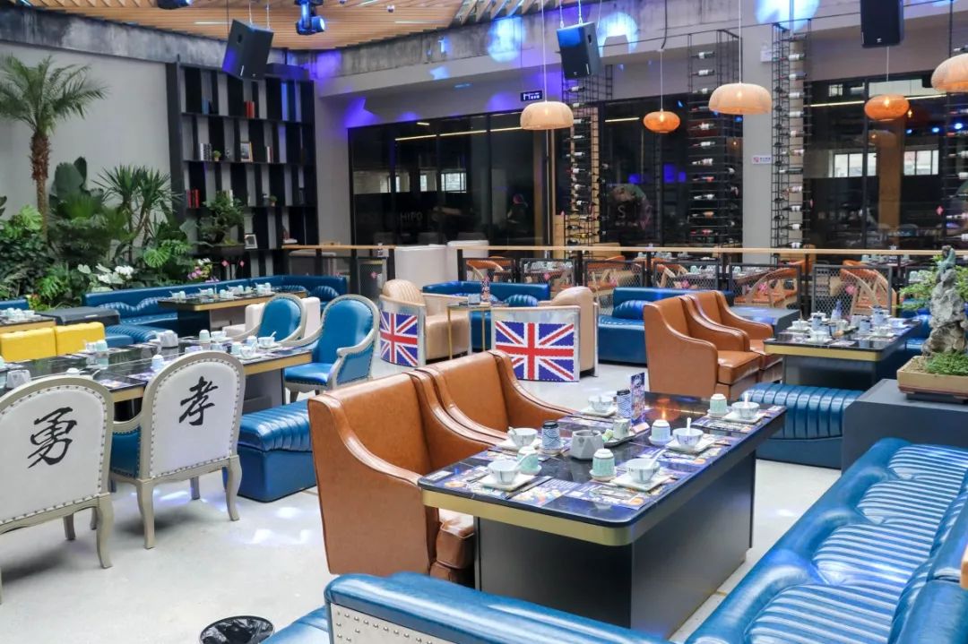 清远地标级KTV，坐拥网红时光隧道，还把热带雨林搬了过来