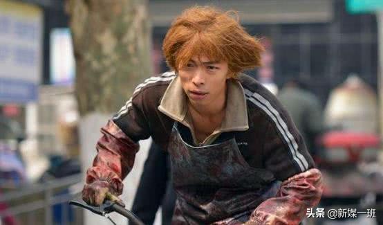 有种改变叫《药神》的黄毛，如今染回黑发掀刘海，帅成韩国欧巴！