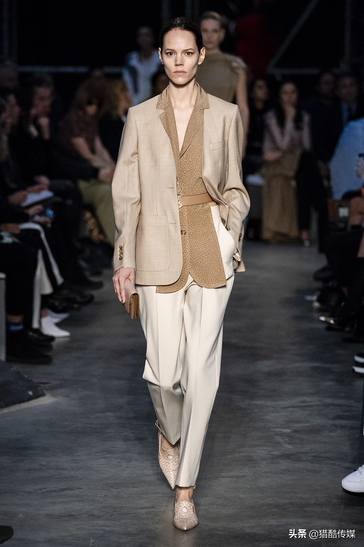 burberry 风衣 (burberry 2022)