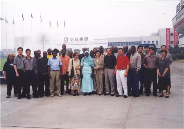 *镕基朱**“网开一面”，华日“起死回生”