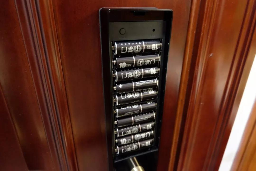 欧瑞博c1智能门锁安装细节,欧瑞博智能门锁怎么用钥匙开门