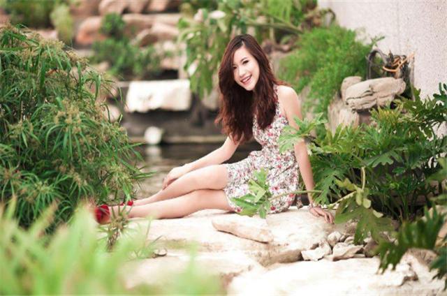 碰了不该碰的人动了不该动的心,我爱了不该爱的人加了不该加的人