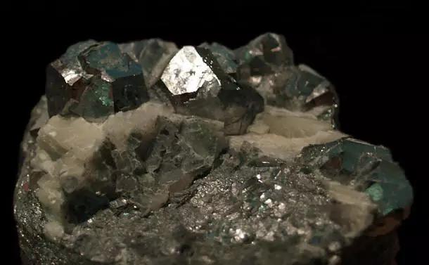 黄金矿石的鉴别方法,100种漂亮矿石