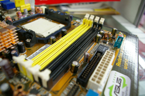 cpu设置超频后一直处于超频模式吗,什么是cpu主频和高睿频