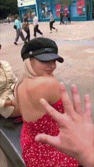 放松一下搞笑动态图,我出来了搞笑动态图