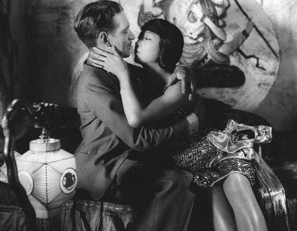 黄柳霜从洗衣工女儿到好莱坞传奇,黄柳霜在好莱坞当过主角吗