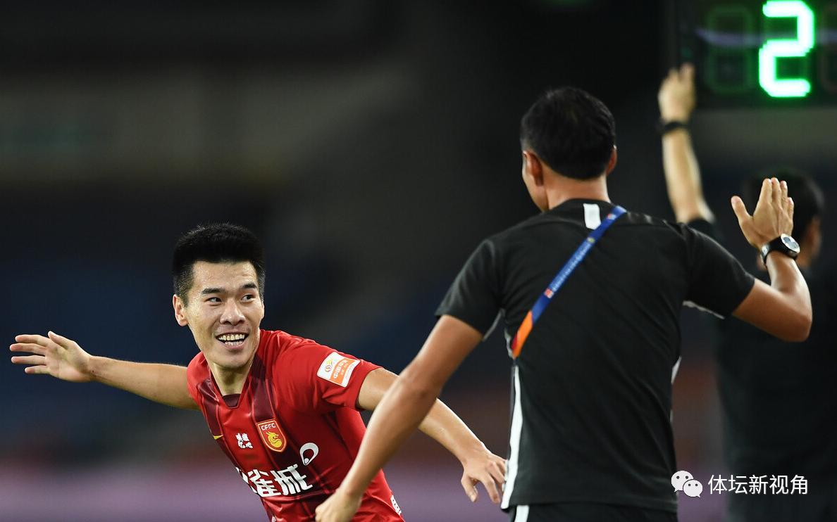 上海上港vs大连人5比0,上海上港王秋明