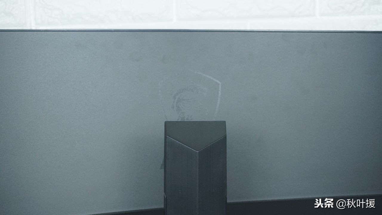 微星mpg323cqr显示器上手体验,微星mag321upx显示器评测