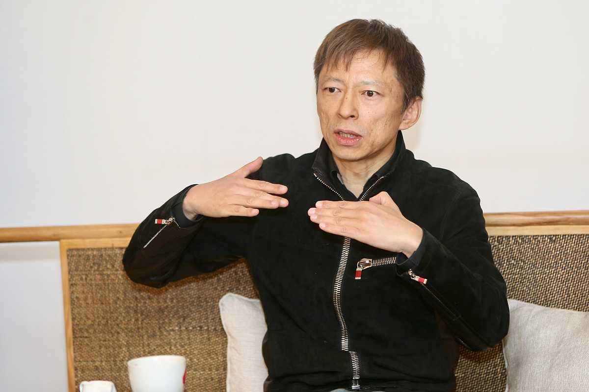 张朝阳视频谈罚款迟到,张朝阳回应迟到扣钱