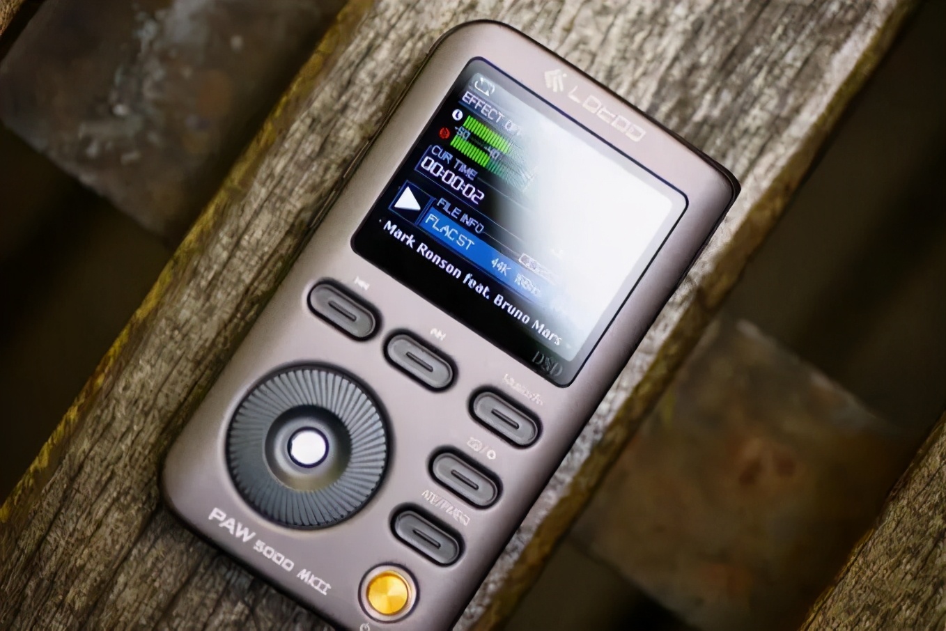 乐图铁菊花二代够用吗,入门hifi手机