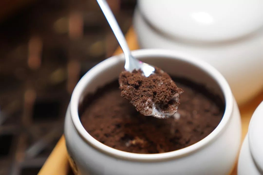 火遍成都的贰麻酒馆,成都贰麻酒馆为什么那么火