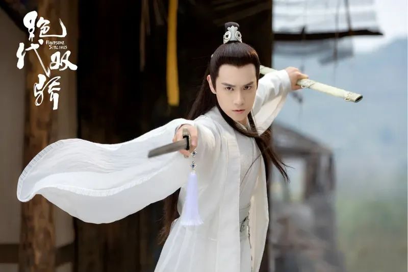 《绝代双骄》五个版本PK，谁才是你心中的小鱼儿花无缺