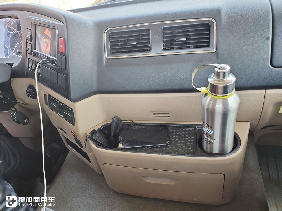 豪沃tx7最新版燃气车好吗,重汽豪沃tx7原车屏安装倒车影像