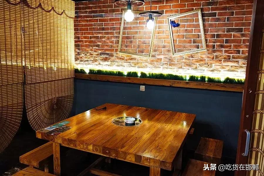 工业风和现代风设计餐饮,工业风和复古融合的餐厅