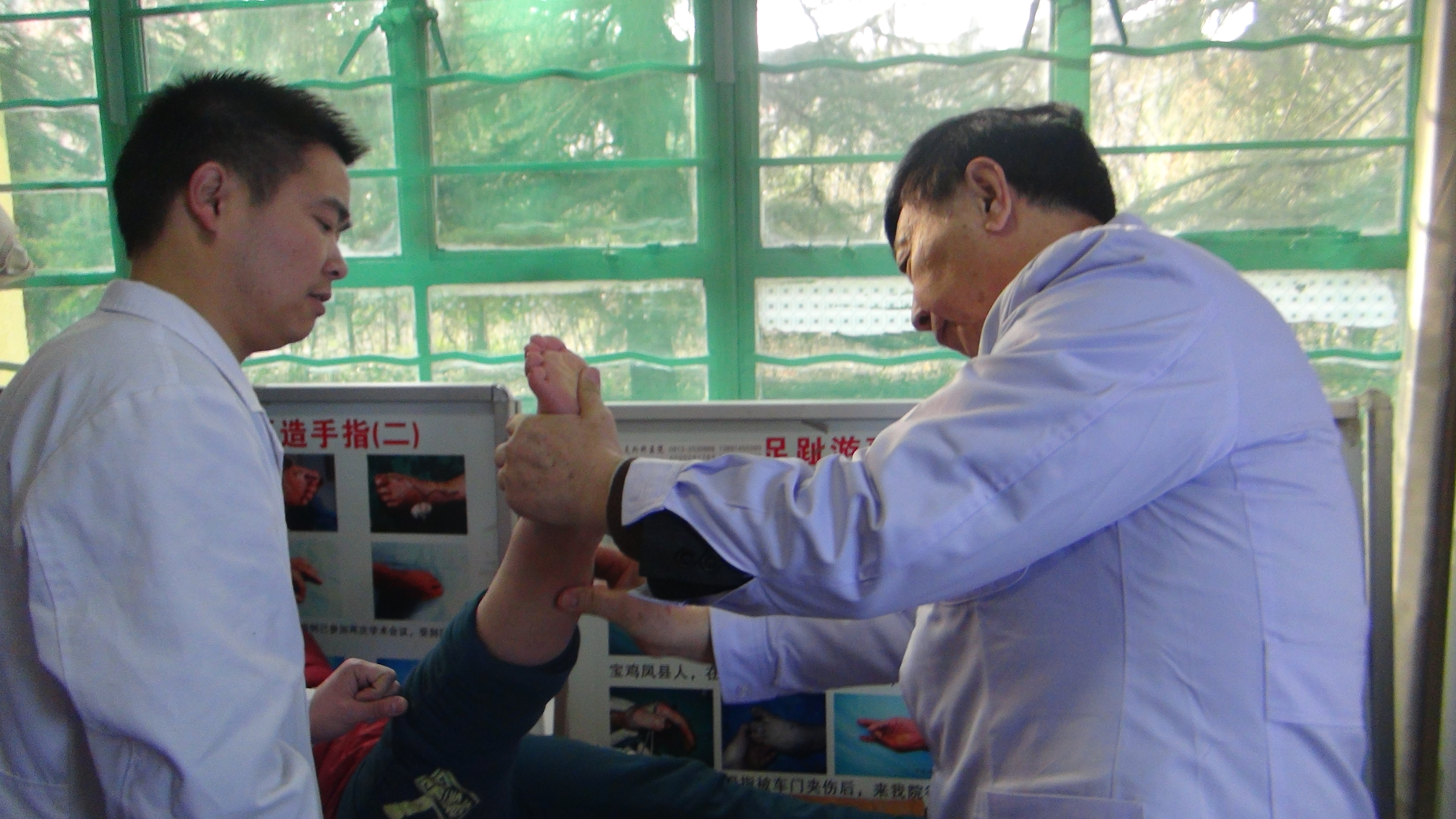 足踝外科专家王正义看病怎么样,足踝外科王正义