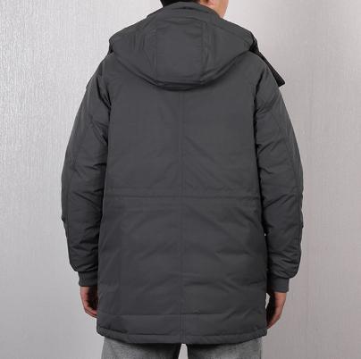 郑州的一家不怕亏钱的店，阿迪耐克百元买，全是正品不博眼球