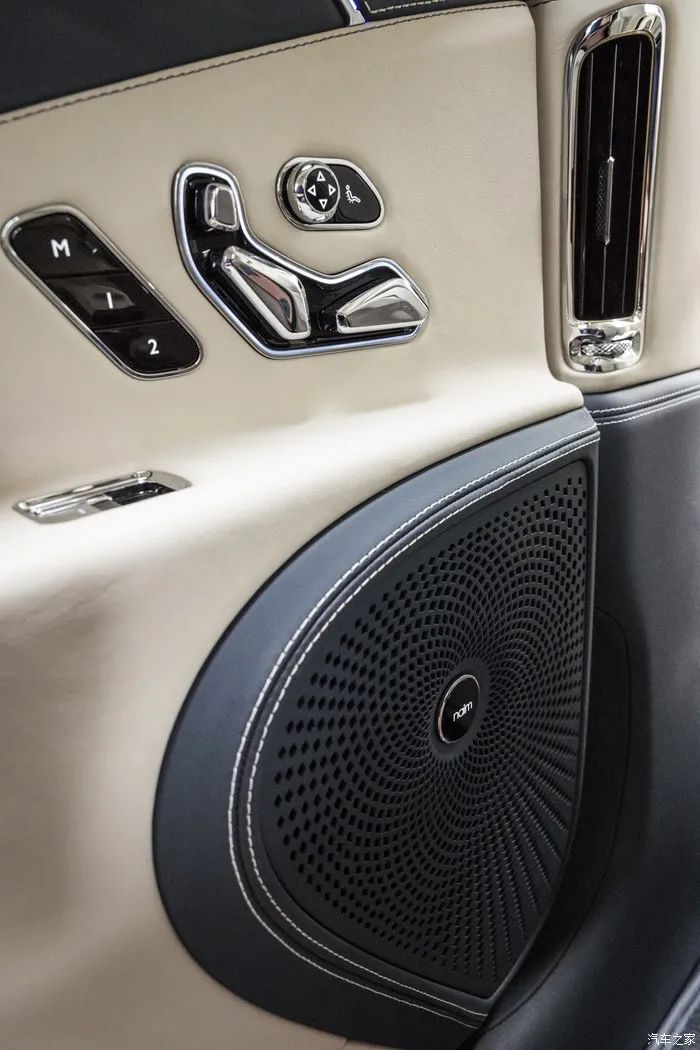 宾利飞驰对比迈巴赫s480气场,宾利飞驰街拍气场霸气视频