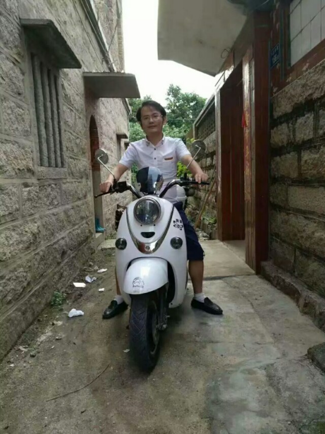 彭建功的诗歌大雪,彭建功