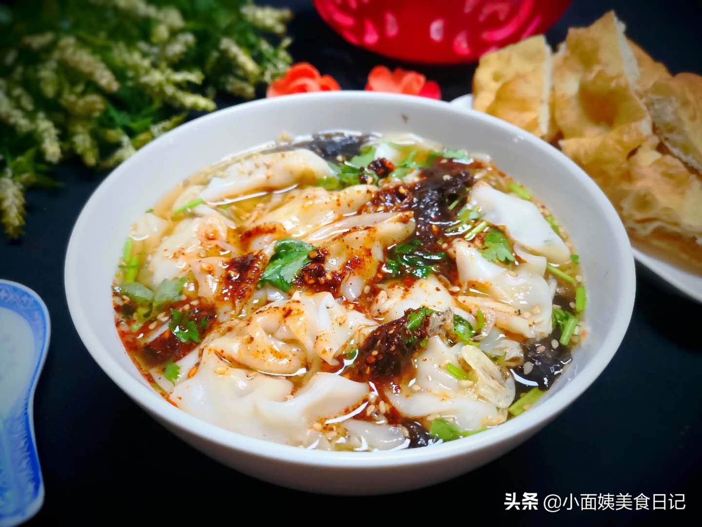 夏天馄饨汤怎么调才好吃,夏天馄饨馅料配方