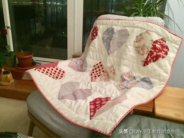 简单的拼布被子的做法,20款漂亮的拼布被子教程
