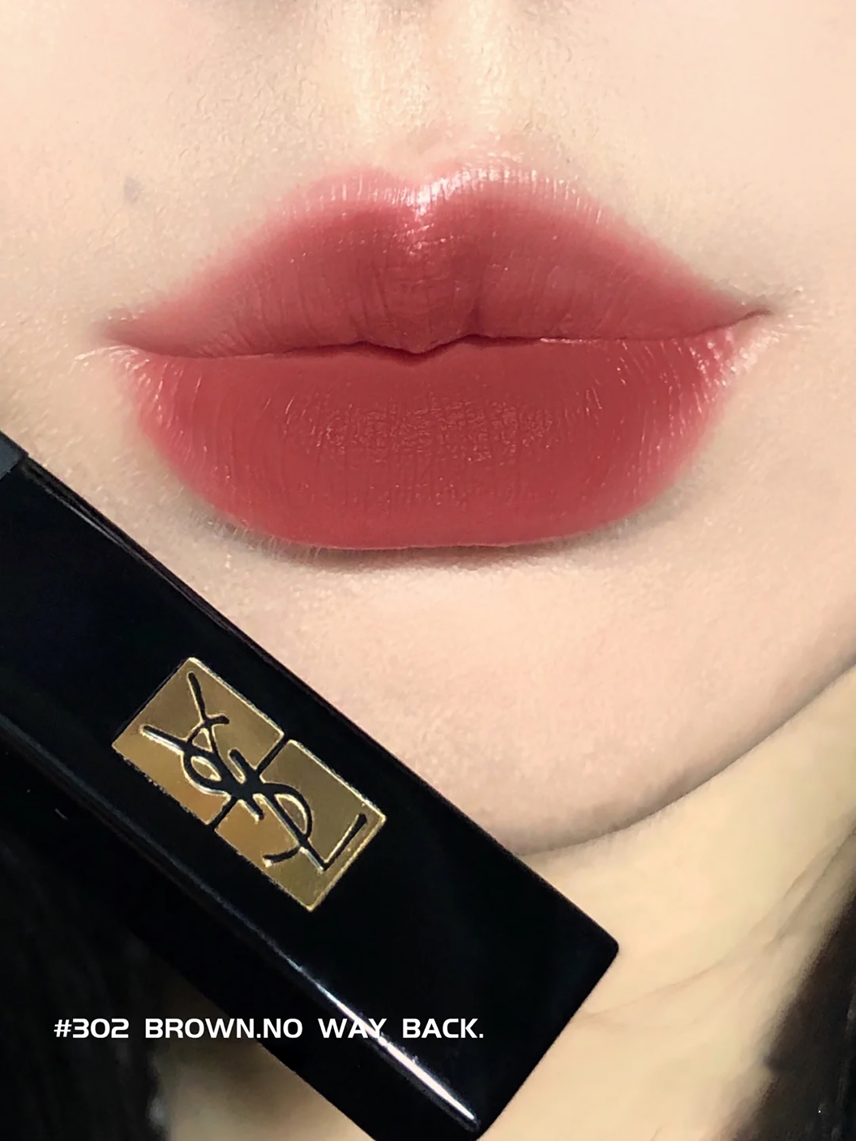 dior豆沙棕丝绒720口红试色,ysl302小黑条豆沙色和迪奥720