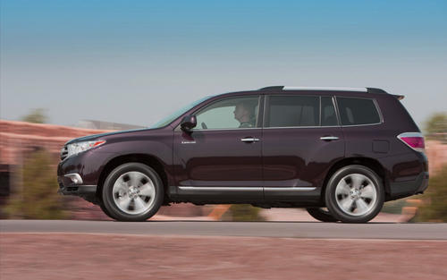 解决车内异响的物品,车内异响能不能用胶水