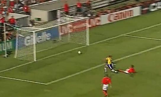 02年世界杯巴西罗纳尔多过人失败,罗纳尔多1998世界杯vs荷兰