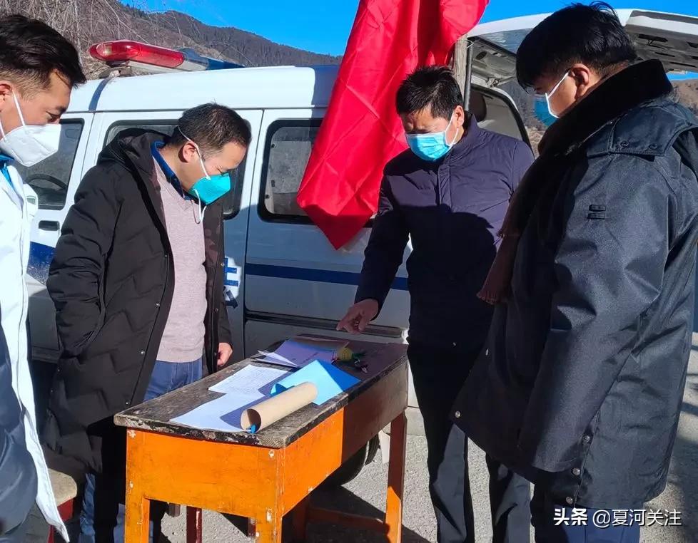 党员冲在疫情防控一线,疫情面前党员干部坚守一线