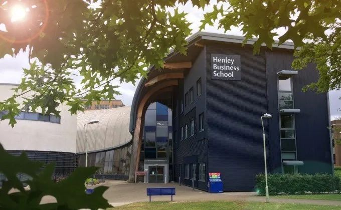 雷丁大学国际金融,全英大学