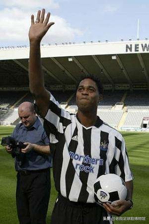 踢翻米兰王朝的贾府少年，身背“杀人犯、强奸犯”恶名的荷兰锋霸