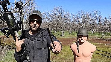 强弩的*伤杀**力能和枪械媲美吗?