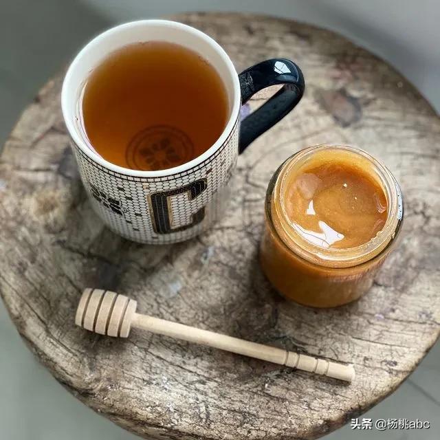 养蜂人发现蓝色蜂蜜,法国蓝色蜂蜜