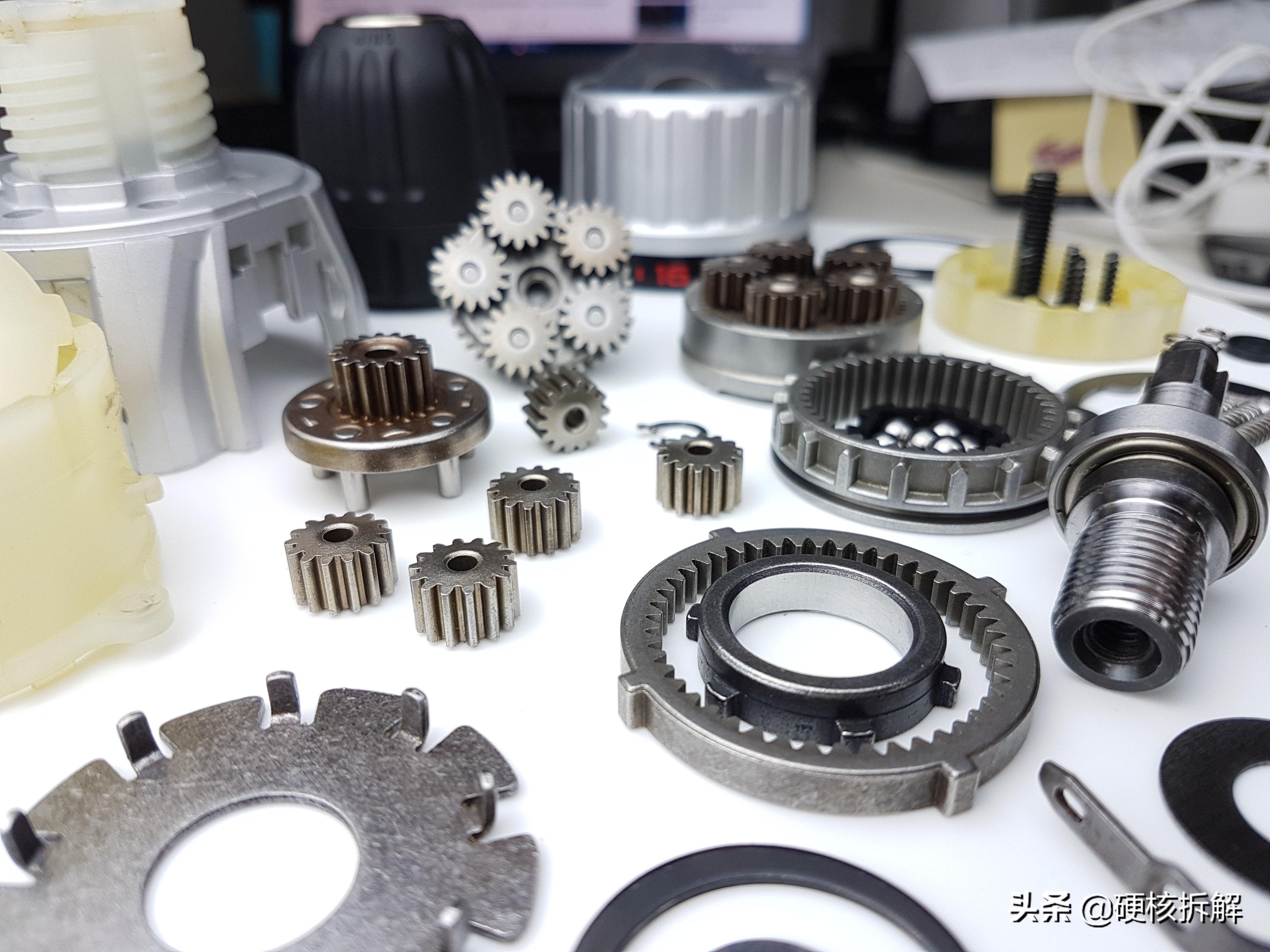 博世电钻齿轮的拆装,齿轮之美