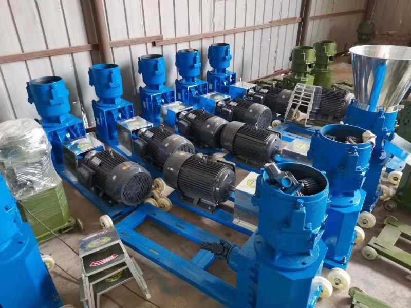 饲料颗粒机，玉米颗粒机，草料颗粒机18538021951