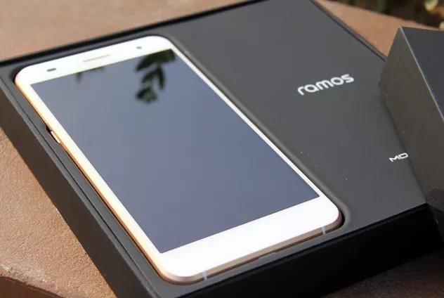 那些年曾风靡一时的手机,那些年我们追过的智能手机