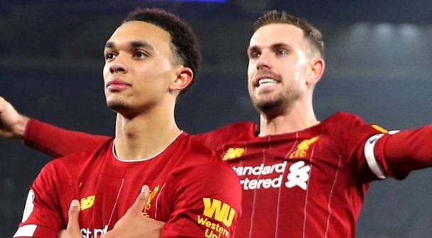 为什么现在顶级边后卫这么少,为什么边后卫身价高