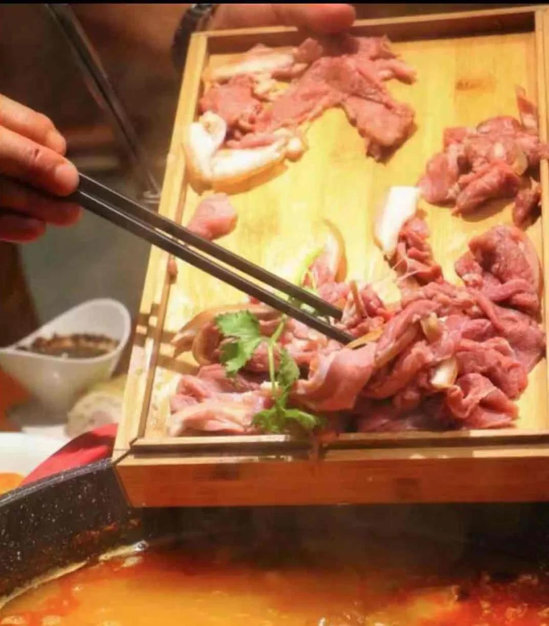 品尝苗家酸汤,西江苗寨酸汤推荐