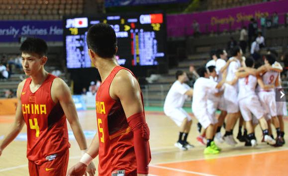八村塁圆梦NBA，“赤木刚宪”居然是黑人！我们的混血球员去哪了