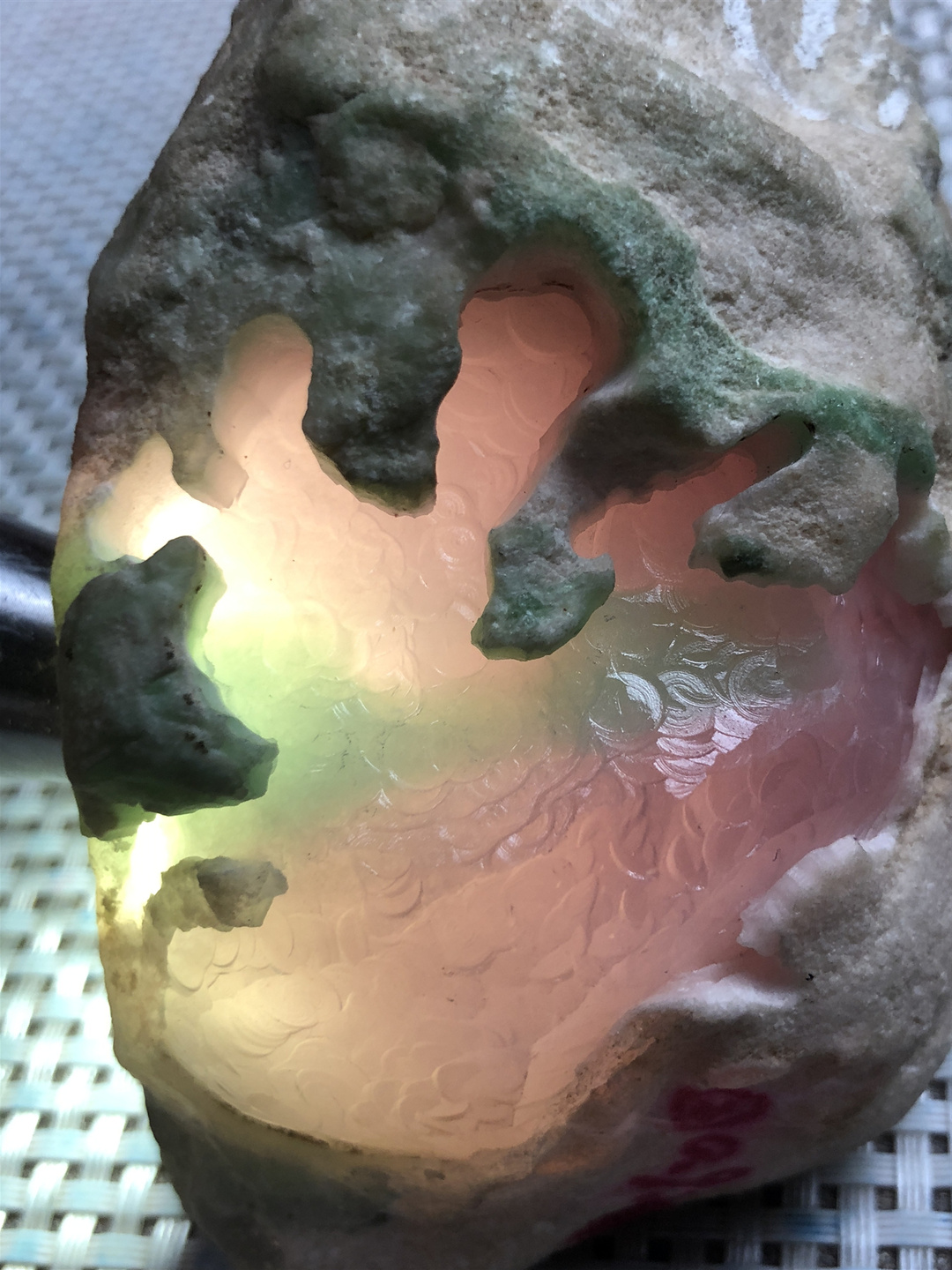 花不少钱买的翡翠,翡翠原石直播切爆换钱