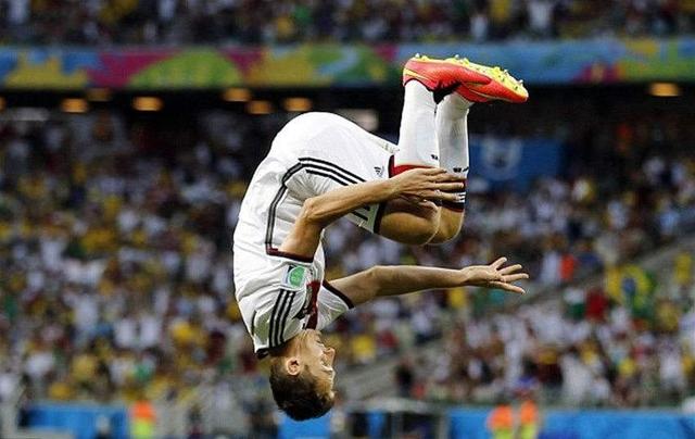 绿茵场庆祝动作,球场最霸气的庆祝动作