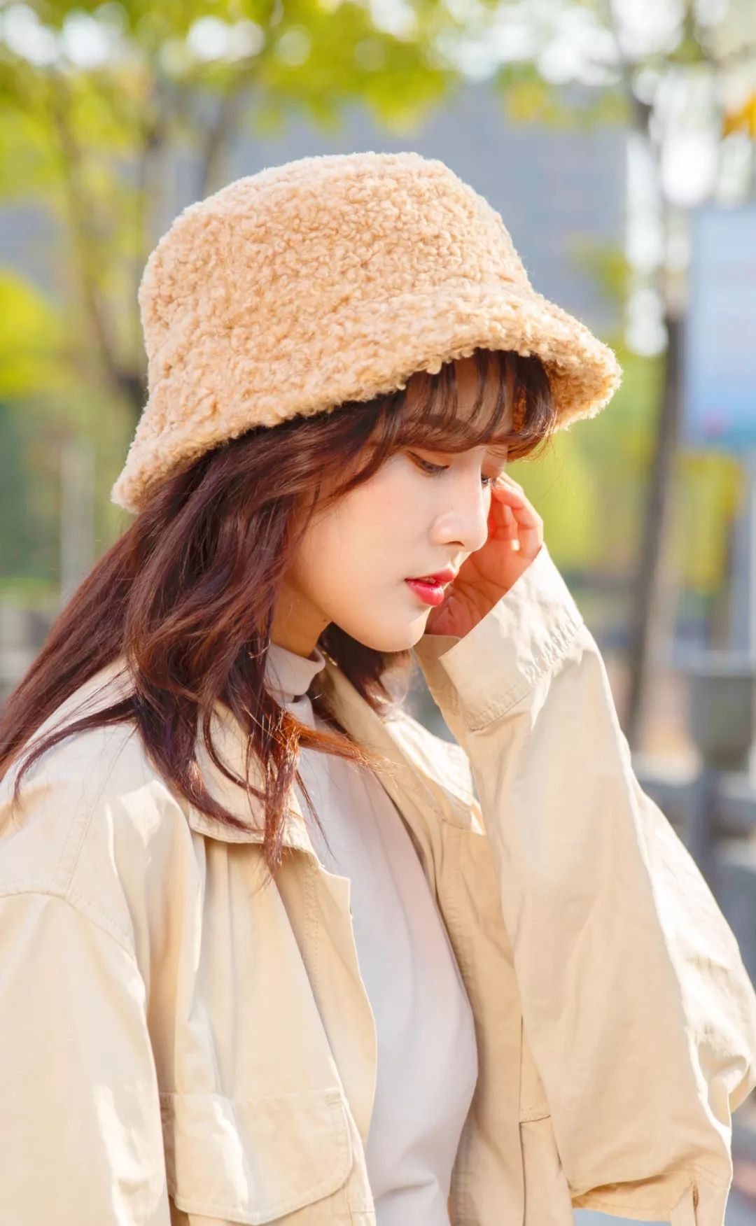 休闲风格羊羔绒渔夫帽,明星同款渔夫帽时髦显瘦又防晒