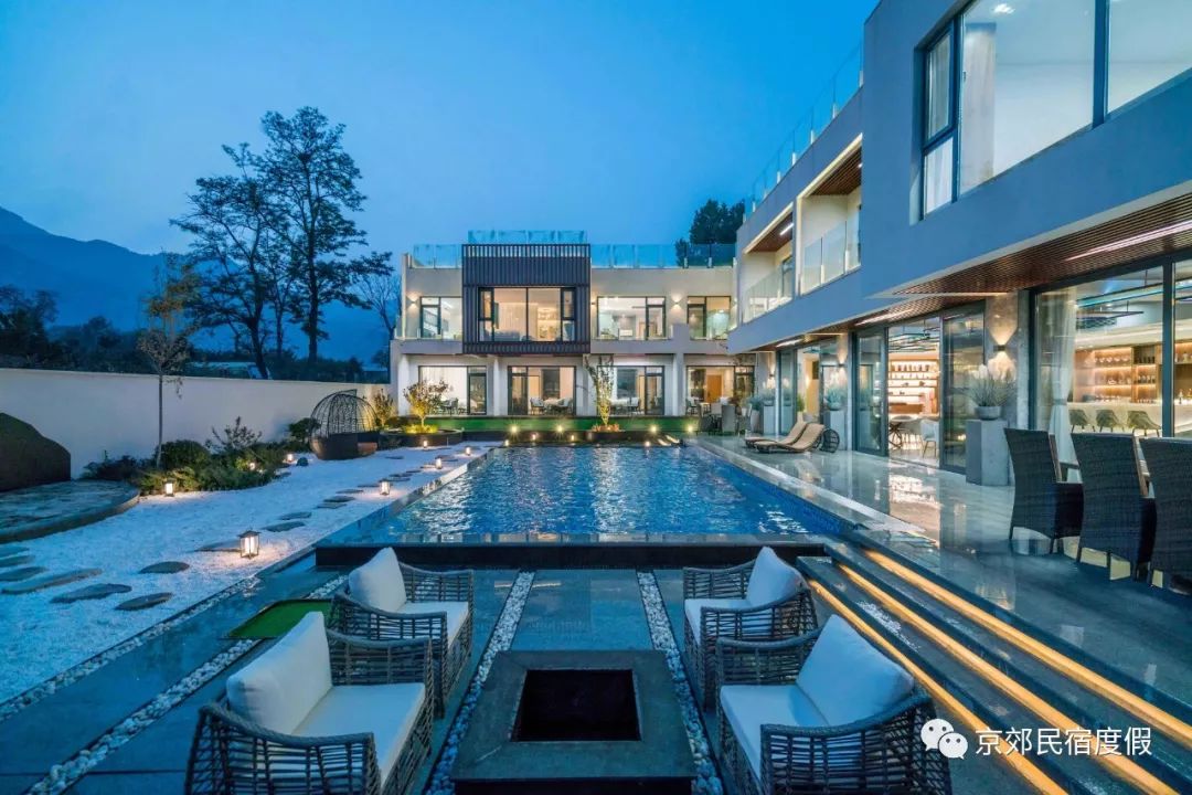 丝绸之路滑雪场民宿推荐,滑雪温泉民宿推荐