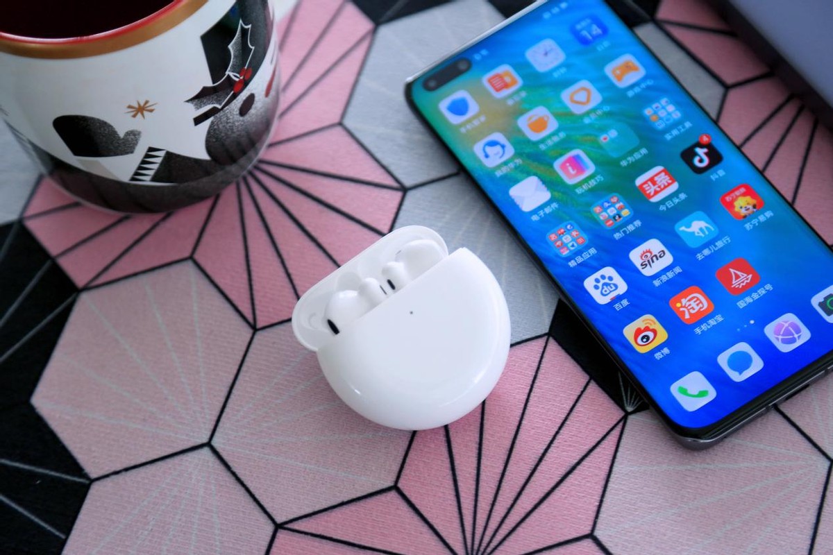 华为FreeBuds4降噪耳机，让你收获不一样的欧洲杯居家观赛之旅