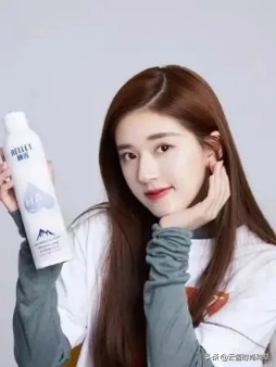 赵露思用过什么补水喷雾,赵露思同款便宜防晒喷雾