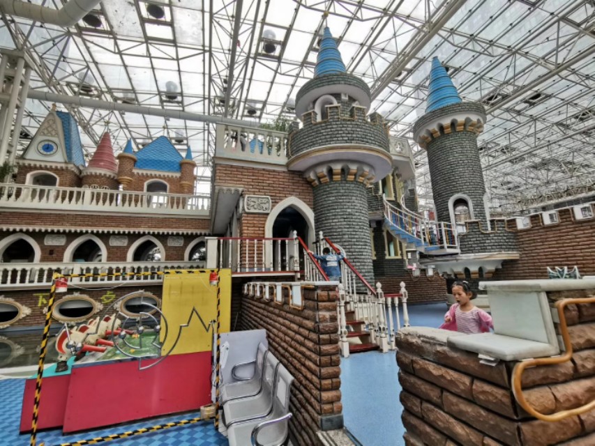 空中花园带儿童乐园,空中花园超大游乐街区