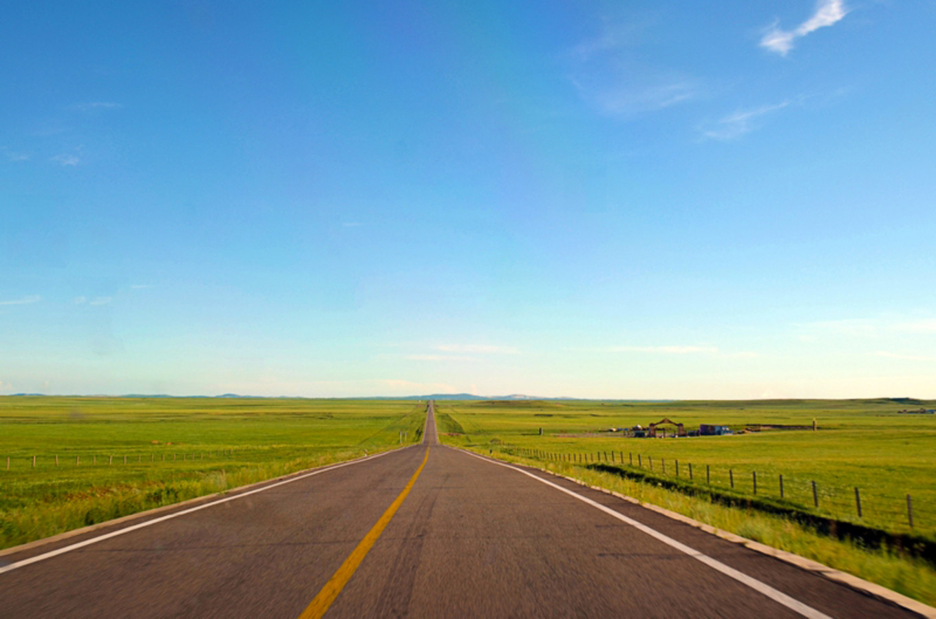 乌珠穆沁草原狼图腾,狼图腾草原魂歌曲